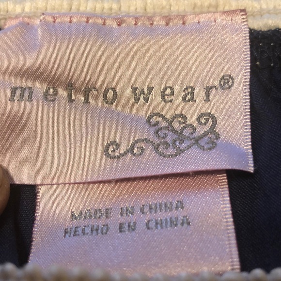 Metro wear Embroidered skirt - Picture 5 of 7